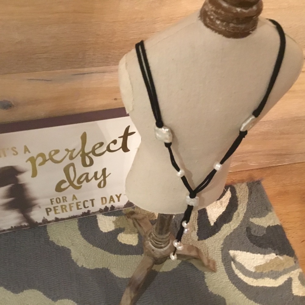 Parisian Suede Freshwater Pearl 24" necklace  🦋